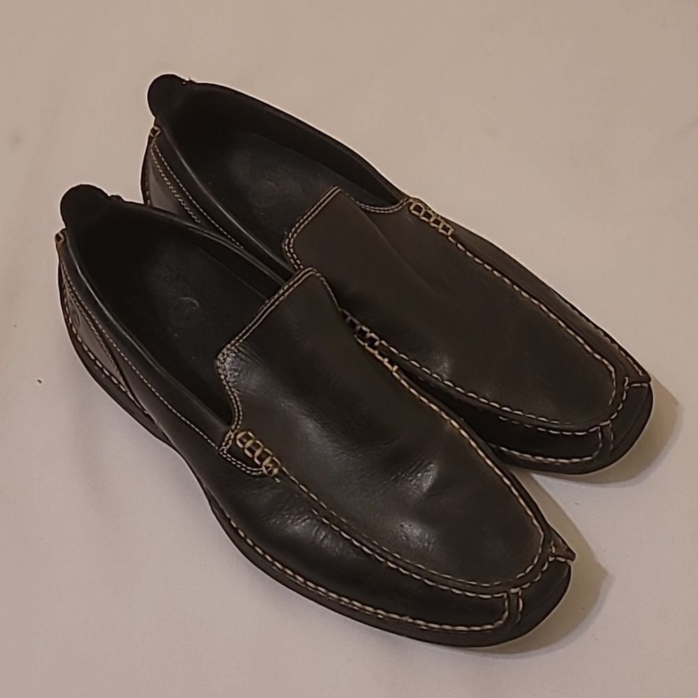 Cole‎ Haan loafer dark brown, almost black size 10